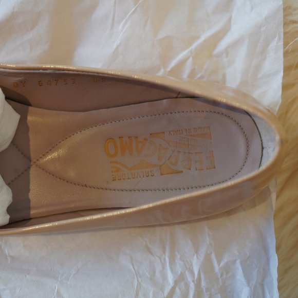 Salvatore Ferragamo Varina Ballet Flat - Picture 3 of 4